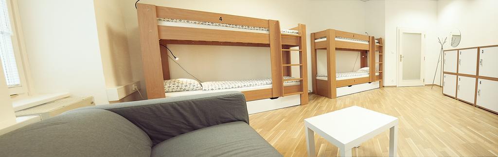 Hostel Folks Братислава Стая снимка